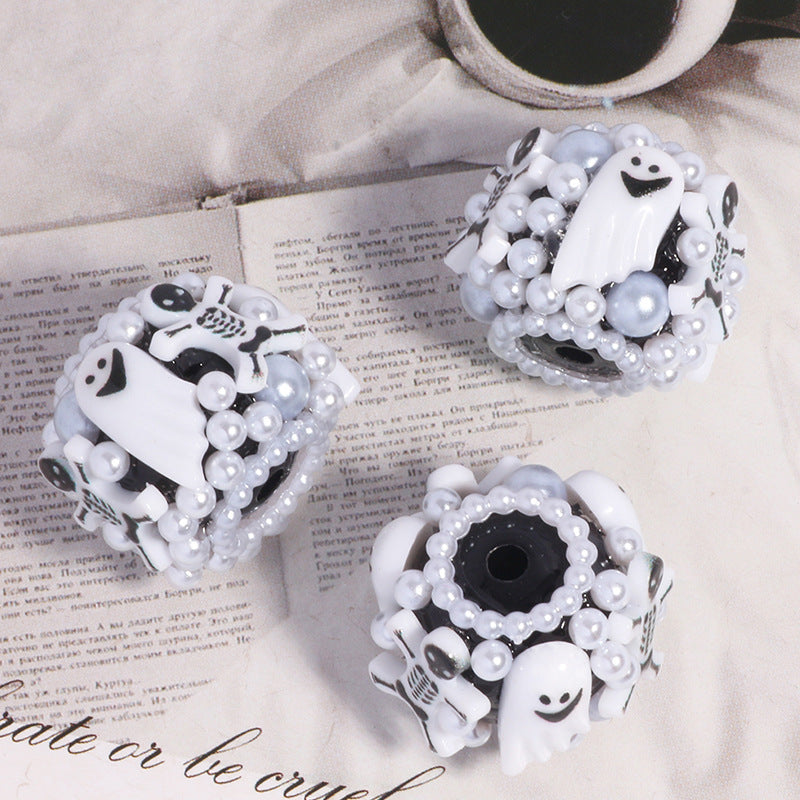Wholesale 5pcs/pack Black and white style little ghost  wearable straight hole beaded
